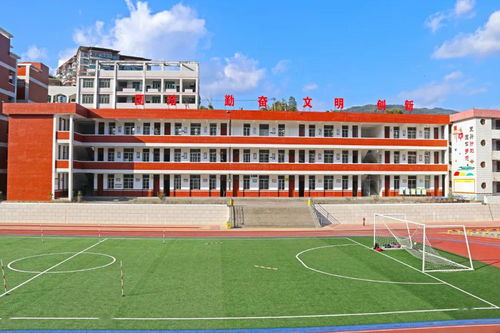 縣委常委、宣傳部部長蔡英殿深入下洋中學調研指導初三年級開學準備工作